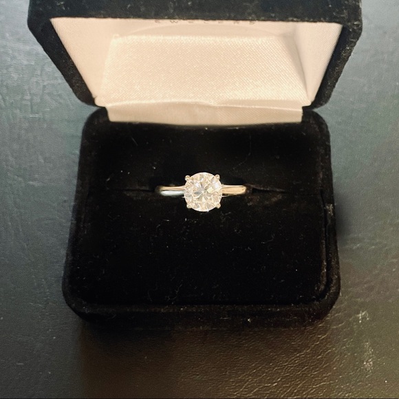 Jewelry - Genuine 1.5 carat diamond solitaire engagement ring  - size 6 💍 14k white gold